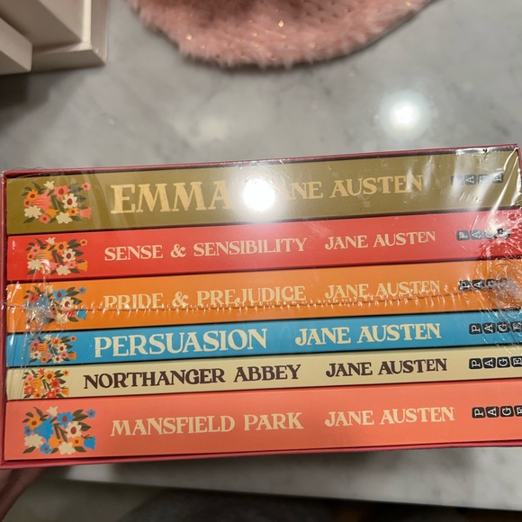 Jane Austen Book Collection - Multicolor Set - Picture 2 of 4